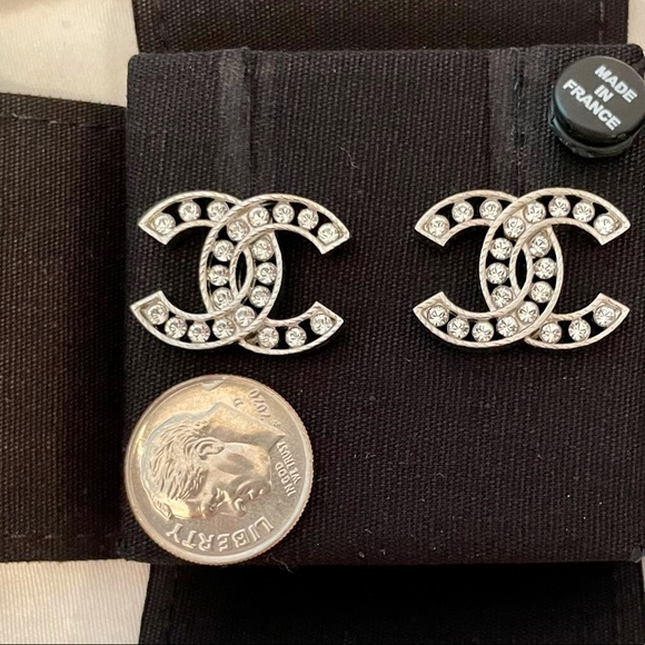 Bnib 21b Chanel crystal stud earrings 🤩 - Picture 6 of 11